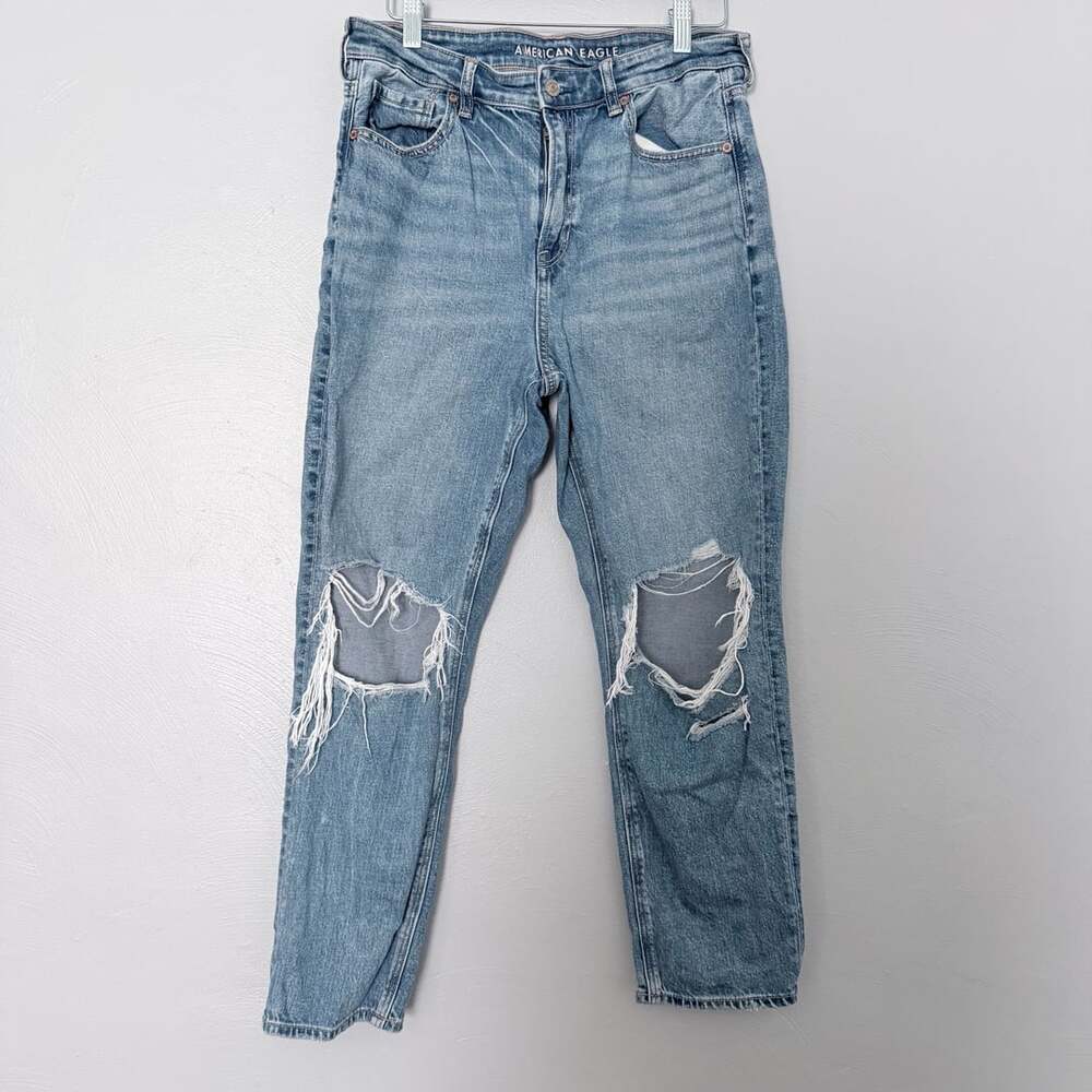 American Eagle Mom Jean Size 10 Short Blue Distressed Denim
